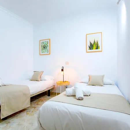 Olga, Playa Del Ingles