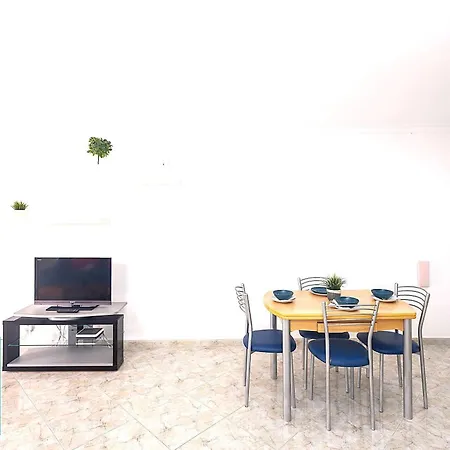 Olga, Playa Del Ingles